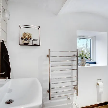 3 Bedroom Gorgeous In Lem St *