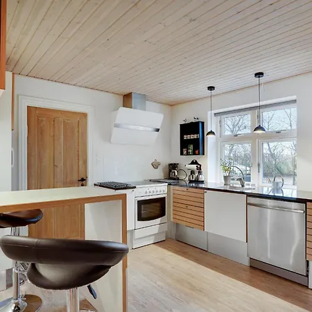 3 Bedroom Gorgeous In Lem St *