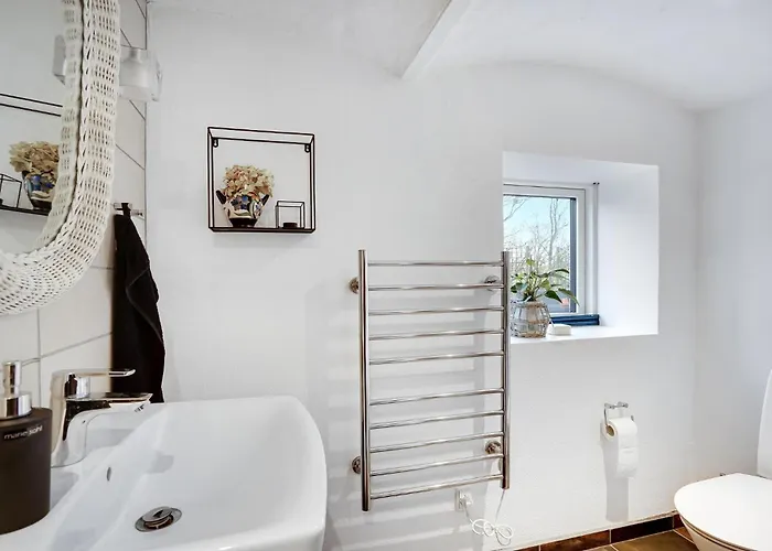 3 Bedroom Gorgeous In Lem St *