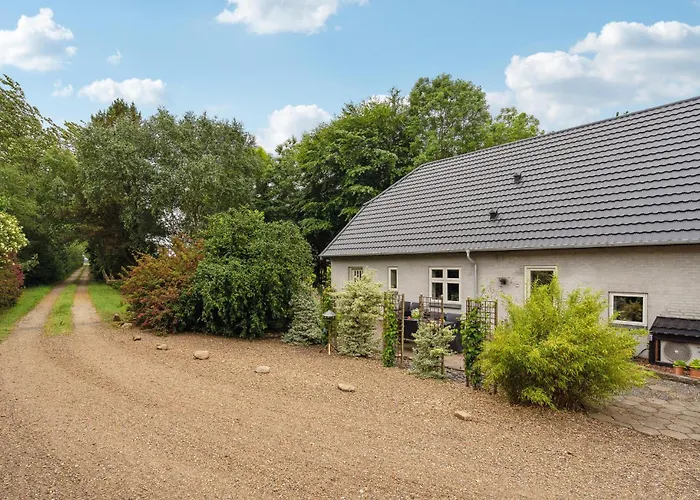 3 Bedroom Gorgeous In Lem St Karsbaek